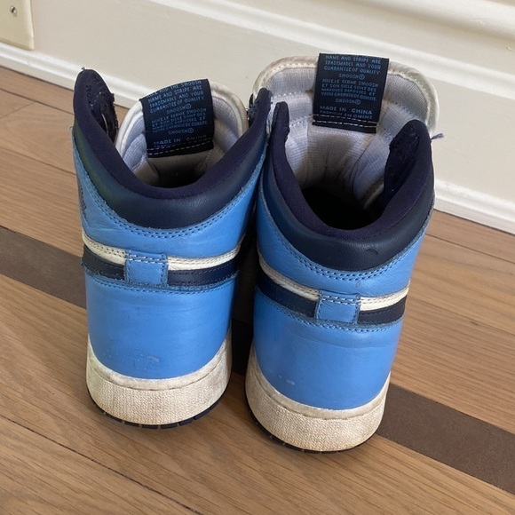 Nike Air Jordan 1 Retro High Obsidian - Picture 4 of 8